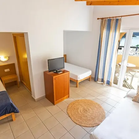 Inner Niza Paguera Apartment Peguera